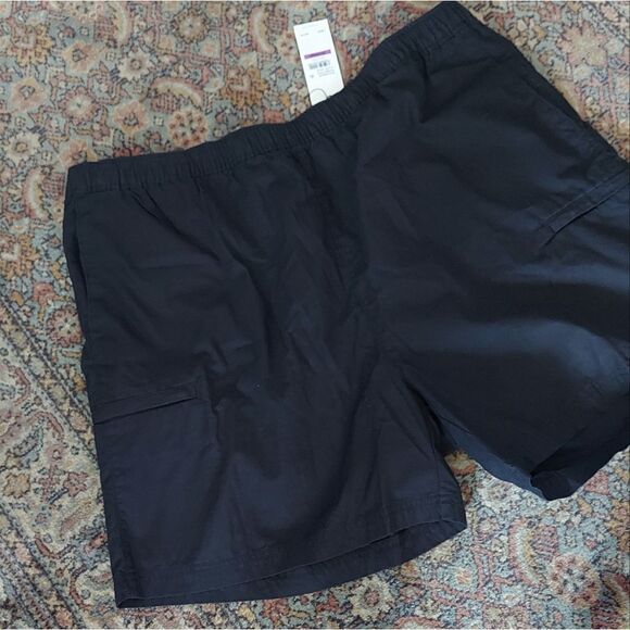 NWT Calvin Klein Shorts Multiple Pockets  BLACK SHORTS Size 2XL - Picture 1 of 9